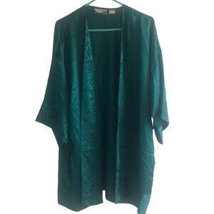 Victoria's Secret Emerald Green Robe No Belt Floral Pattern One size